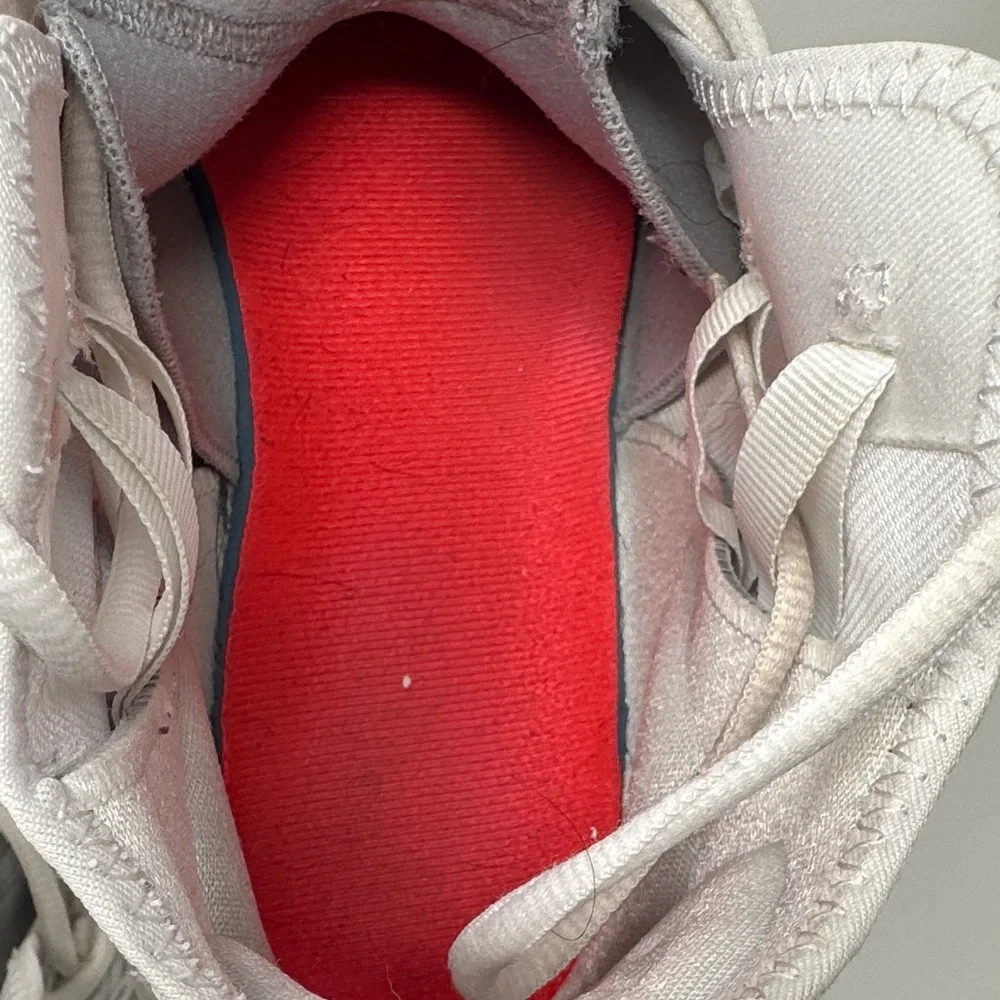 Jordan Reveal ‘Metallic Silver’ Shoes